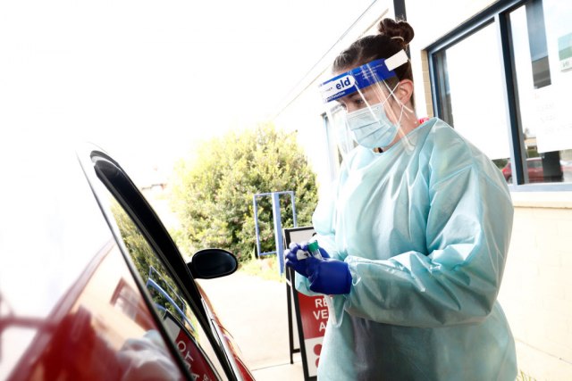 Sat otkucava i kad je PCR test negativan: Koliko zapravo imate vremena da preðete granicu?